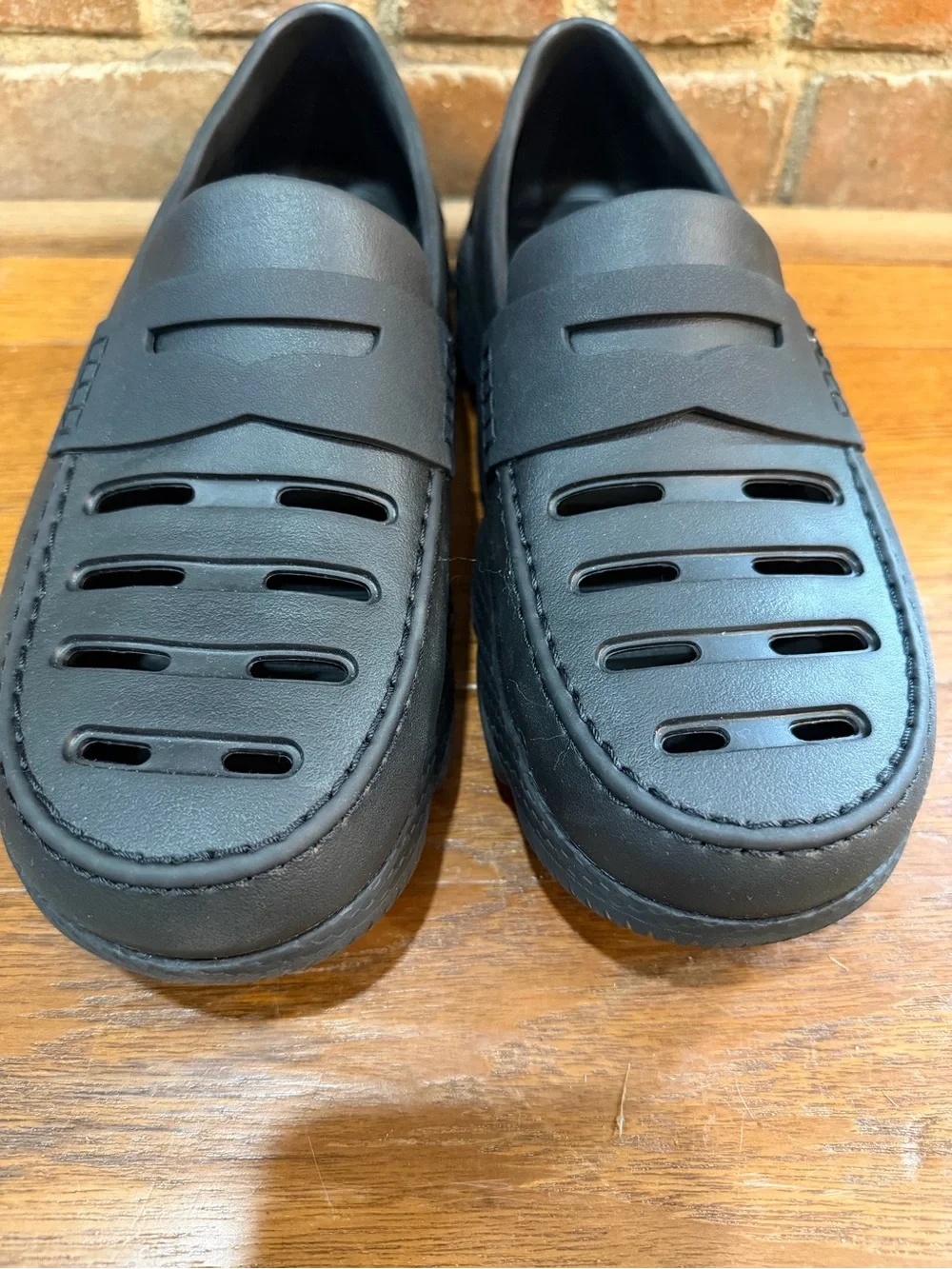 NWT / Cole haan Men's Black Casual Slip-On rubber Loafers / men’s 10